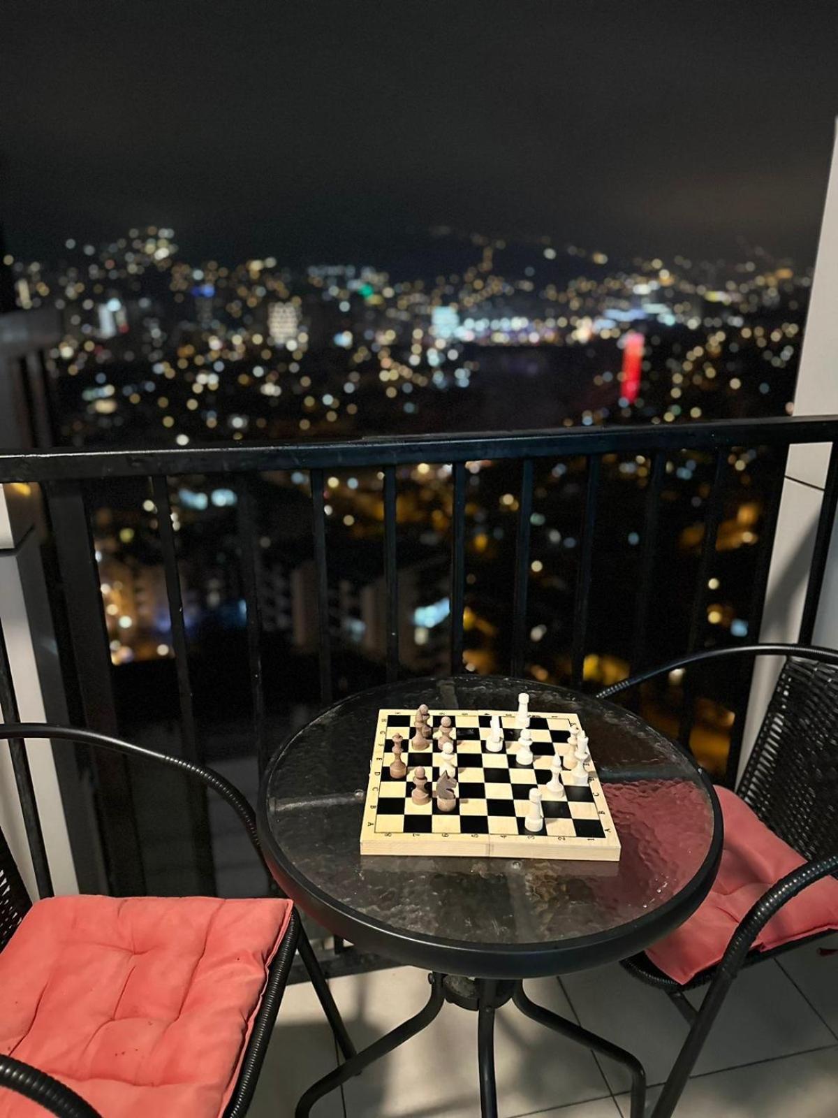 Twins Tower Leilighet Tbilisi Eksteriør bilde
