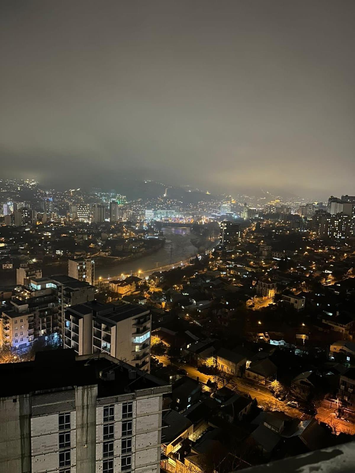 Twins Tower Leilighet Tbilisi Eksteriør bilde